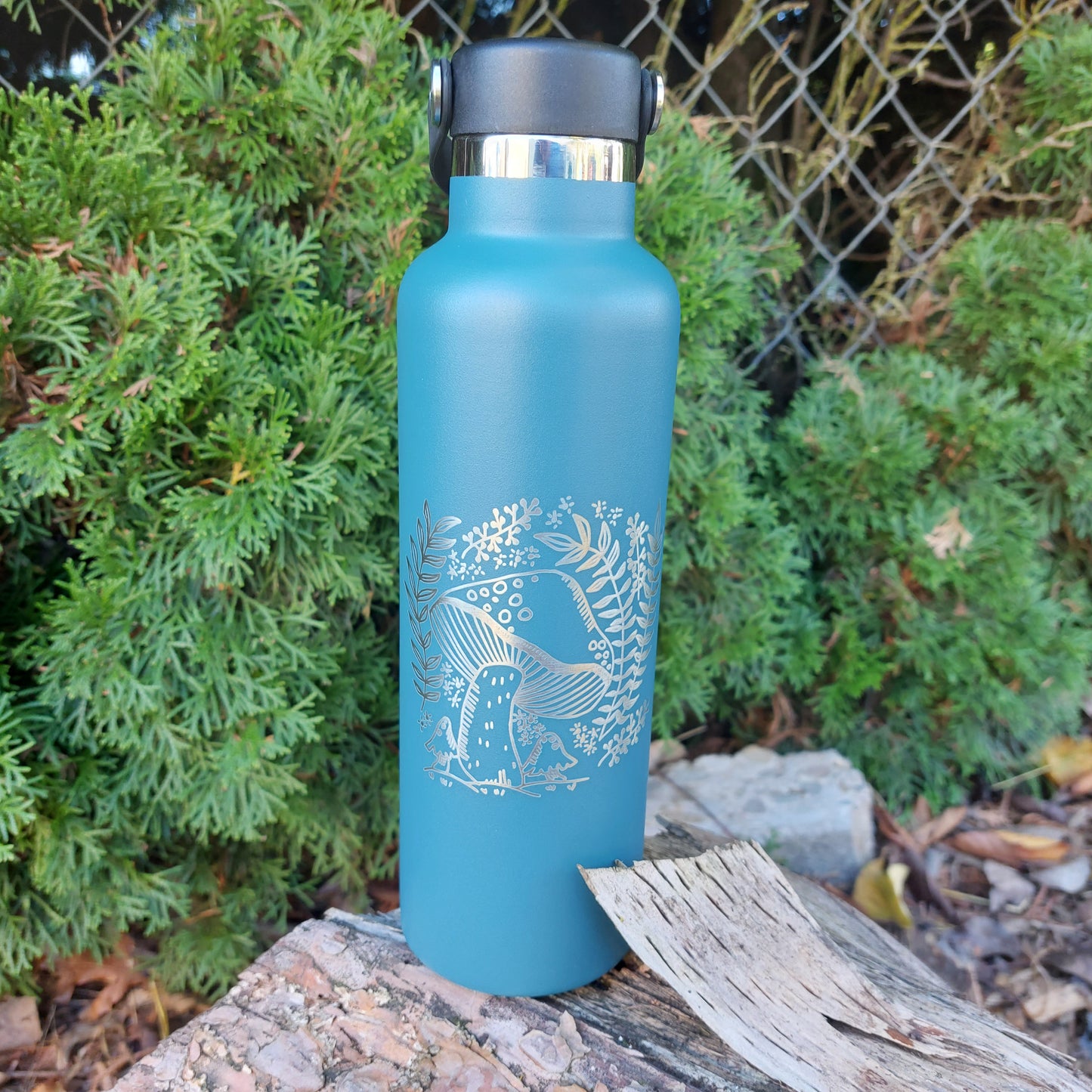 Insulated Water Bottle - Mushroom