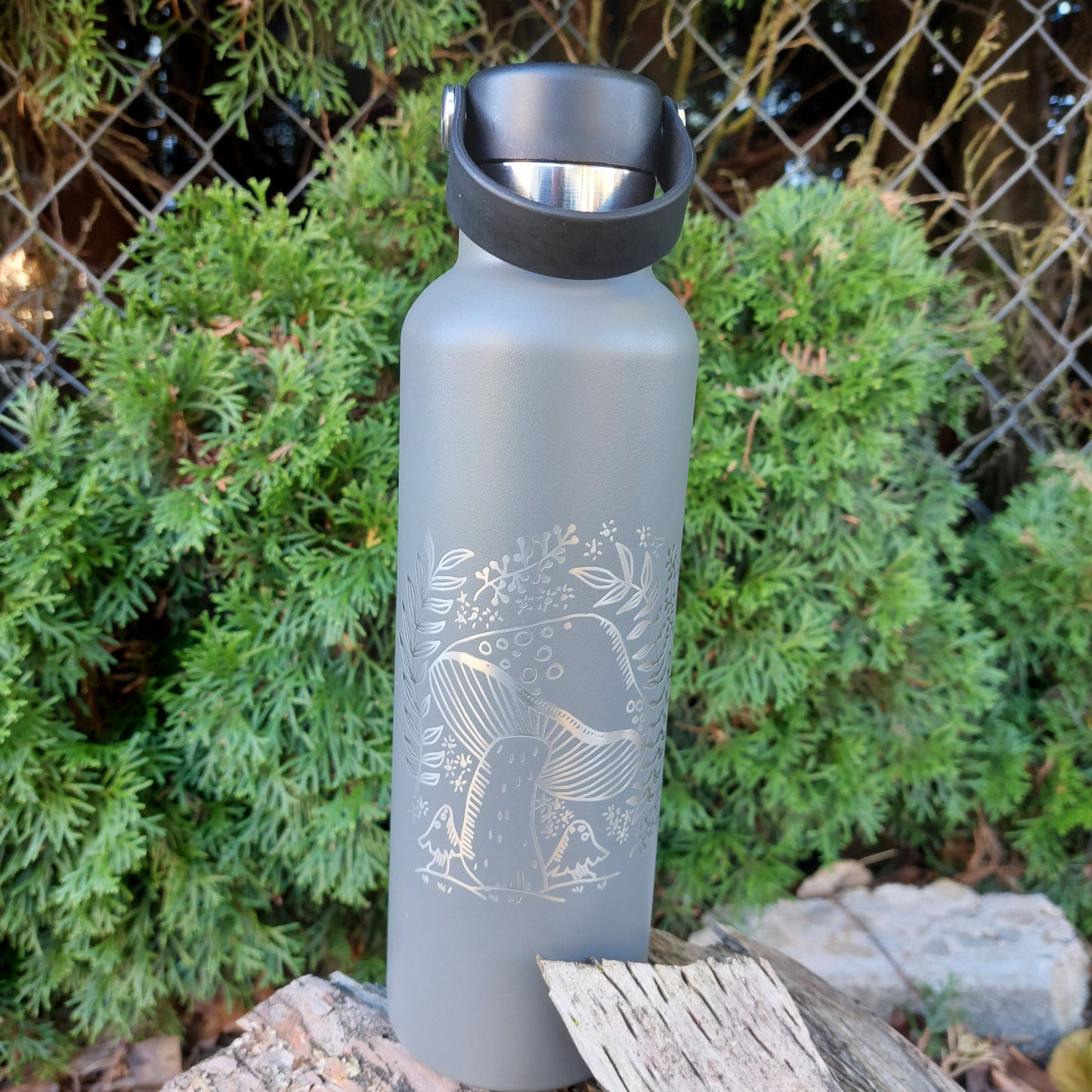 Insulated Water Bottle - Mushroom